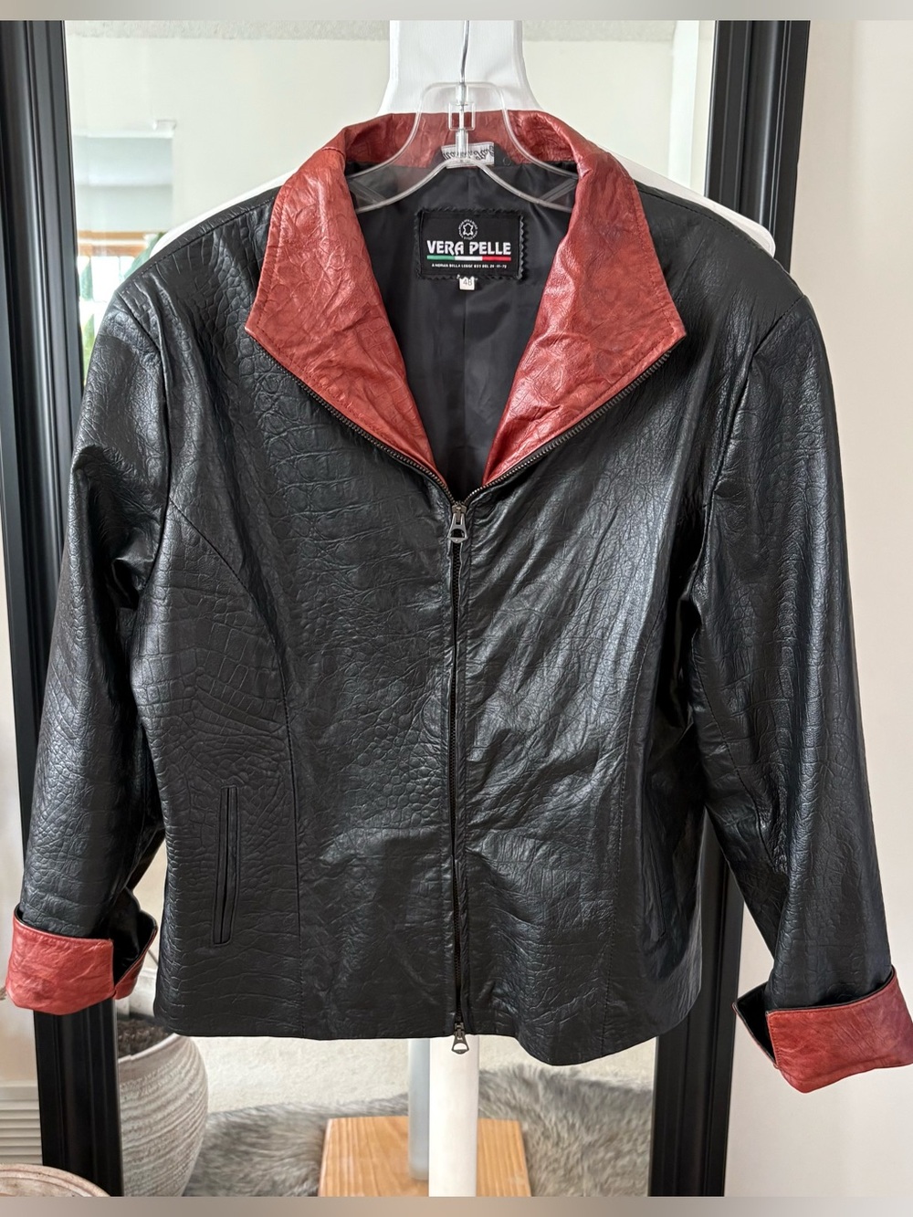 VERA PELLE Black & Rust Brown Alligator Print Leather Jacket